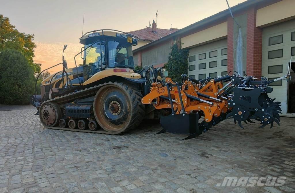 Challenger MT 875 E Traktörler