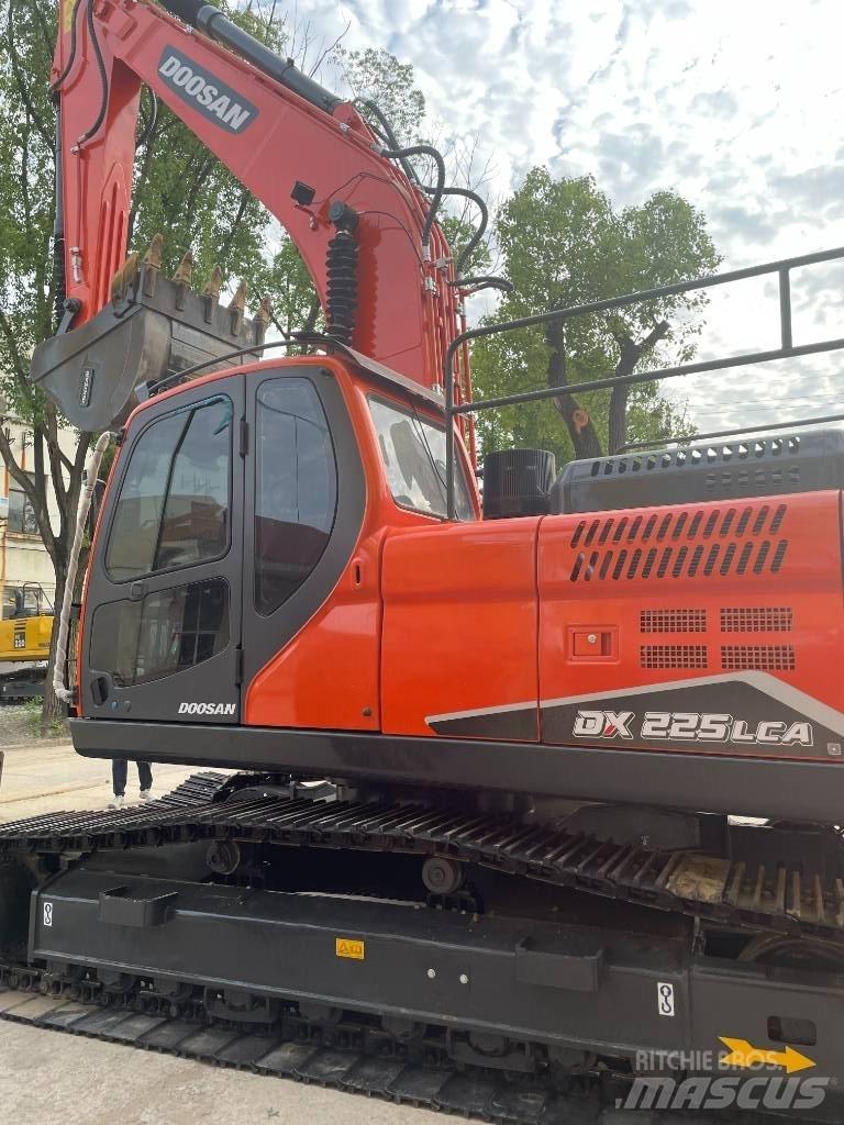 Doosan DX 225 Midi ekskavatörler 7 - 12 t