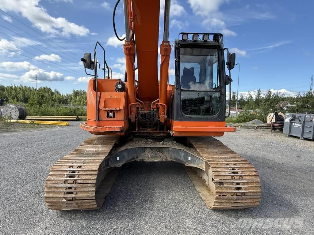 Doosan DX 235 LC Paletli ekskavatörler