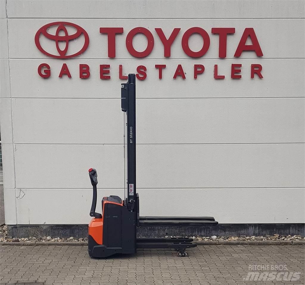 Toyota SWE120L Yaya kumandali istif makinasi
