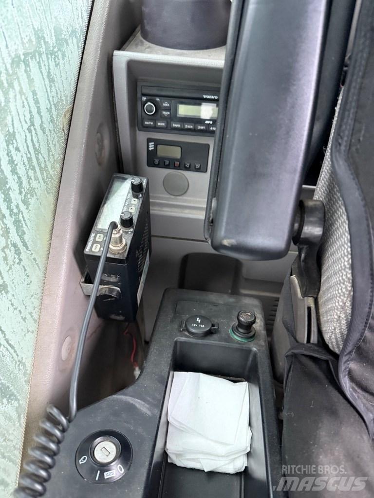 Volvo EC380EL Paletli ekskavatörler