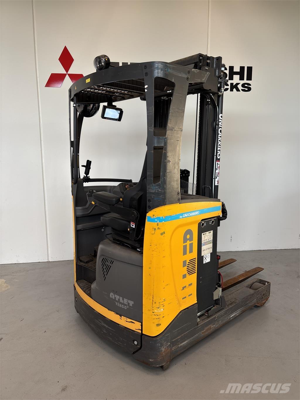 Atlet UMS160 Reach truck - depo içi istif araçları