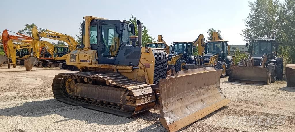 Komatsu D61EX-15 Paletli dozerler