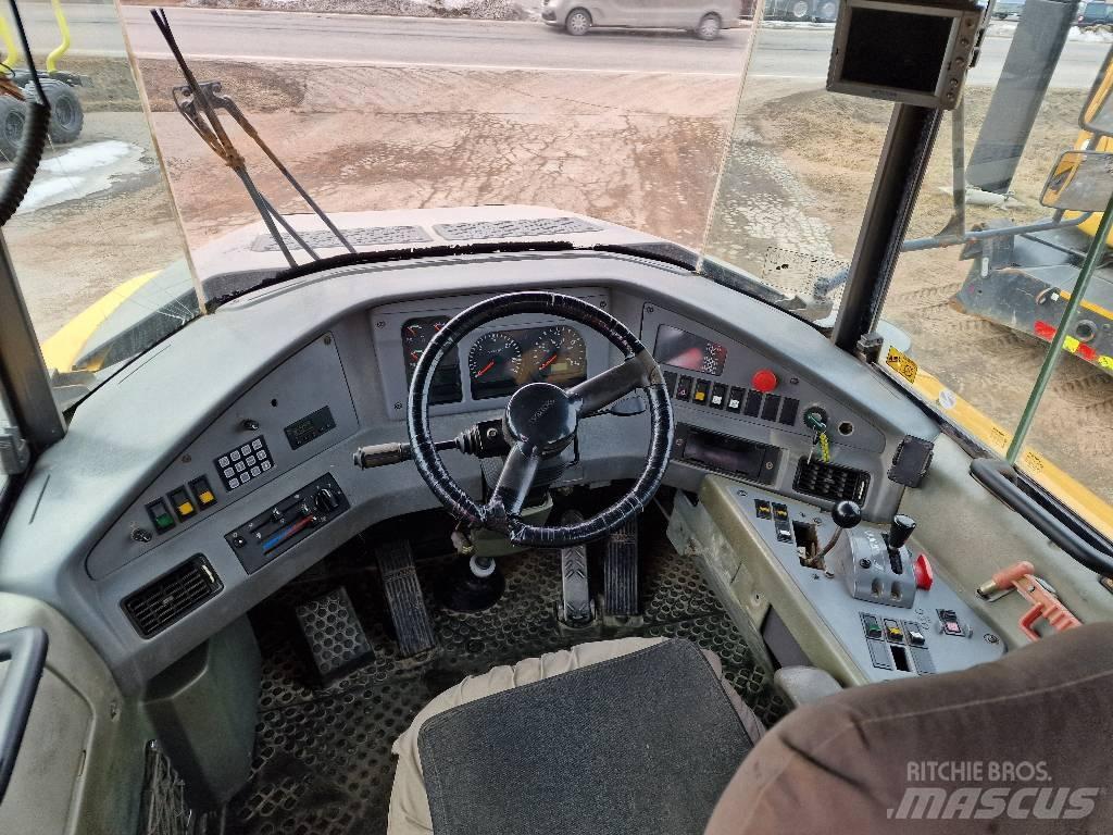 Volvo A 40 D Belden kirma kaya kamyonu
