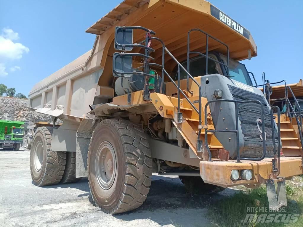 CAT 773 F Belden kirma kaya kamyonu