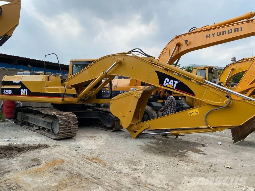CAT 325 B L Paletli ekskavatörler