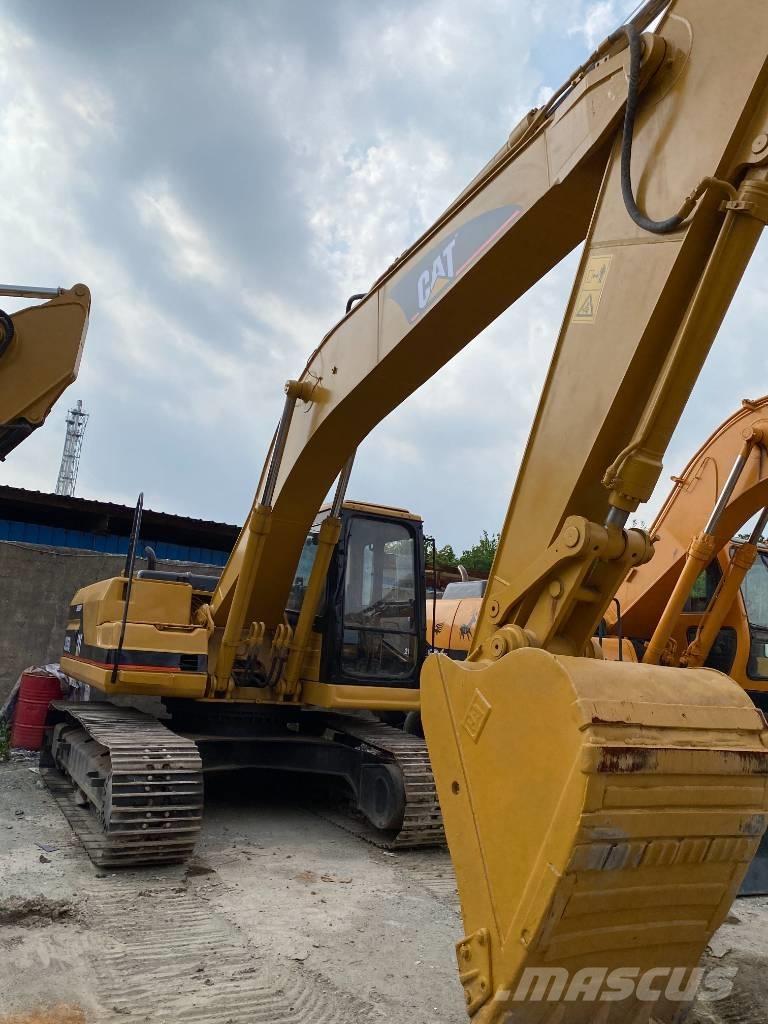 CAT 325 B L Paletli ekskavatörler