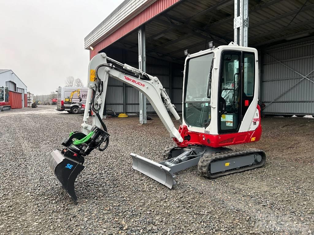 Takeuchi TB320 Mini ekskavatörler, 7 tona dek