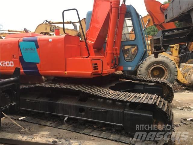Hitachi EX 200 Paletli ekskavatörler