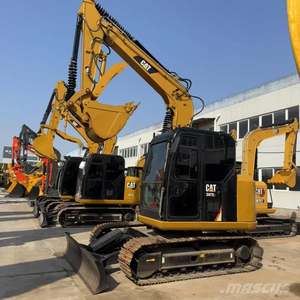 CAT 307 E2 Paletli ekskavatörler