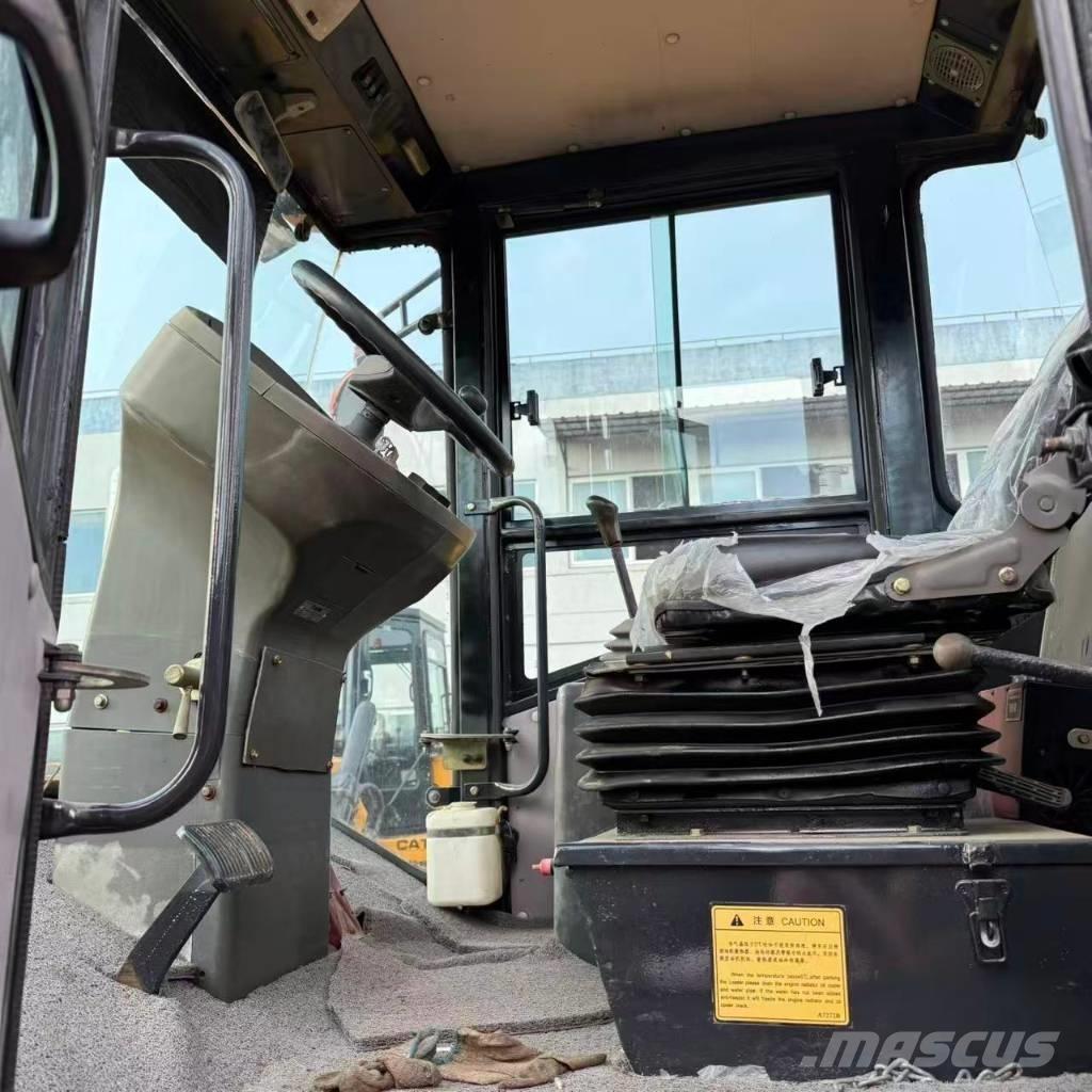 XCMG XS 143 Tek tamburlu silindirler