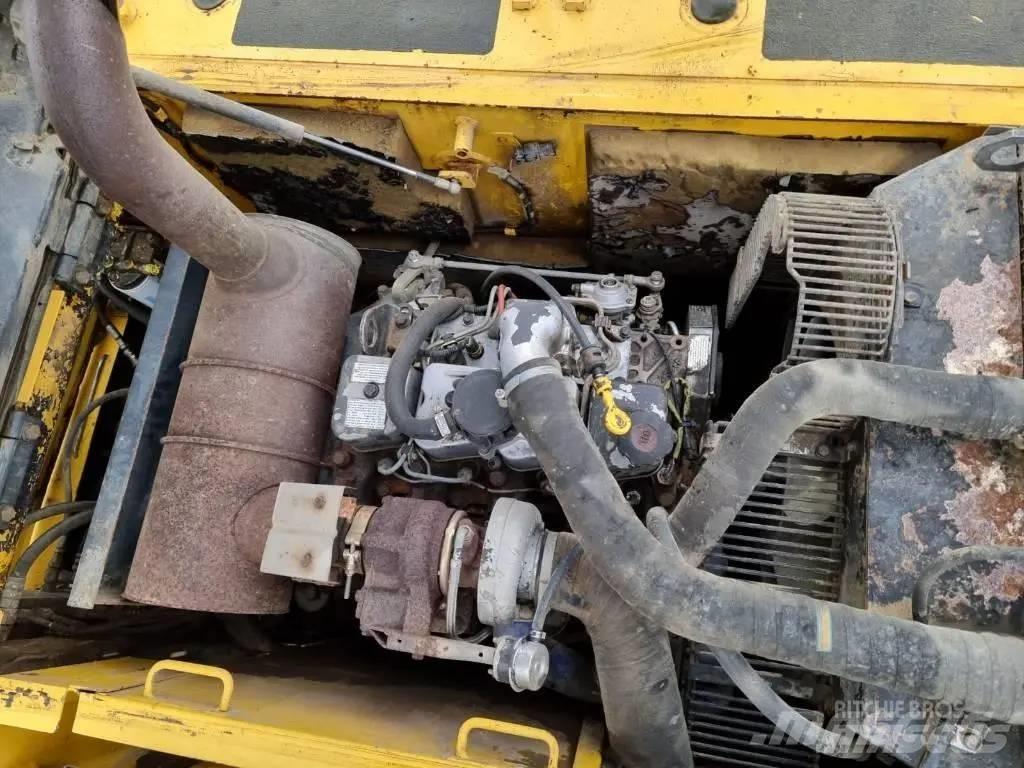 Komatsu PW 160-7 Lastik tekerli ekskavatörler