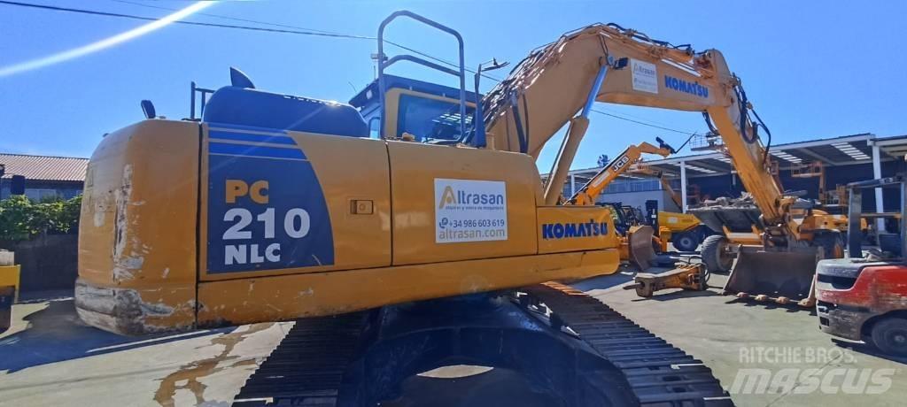 Komatsu PC 210 NLC-8 Paletli ekskavatörler