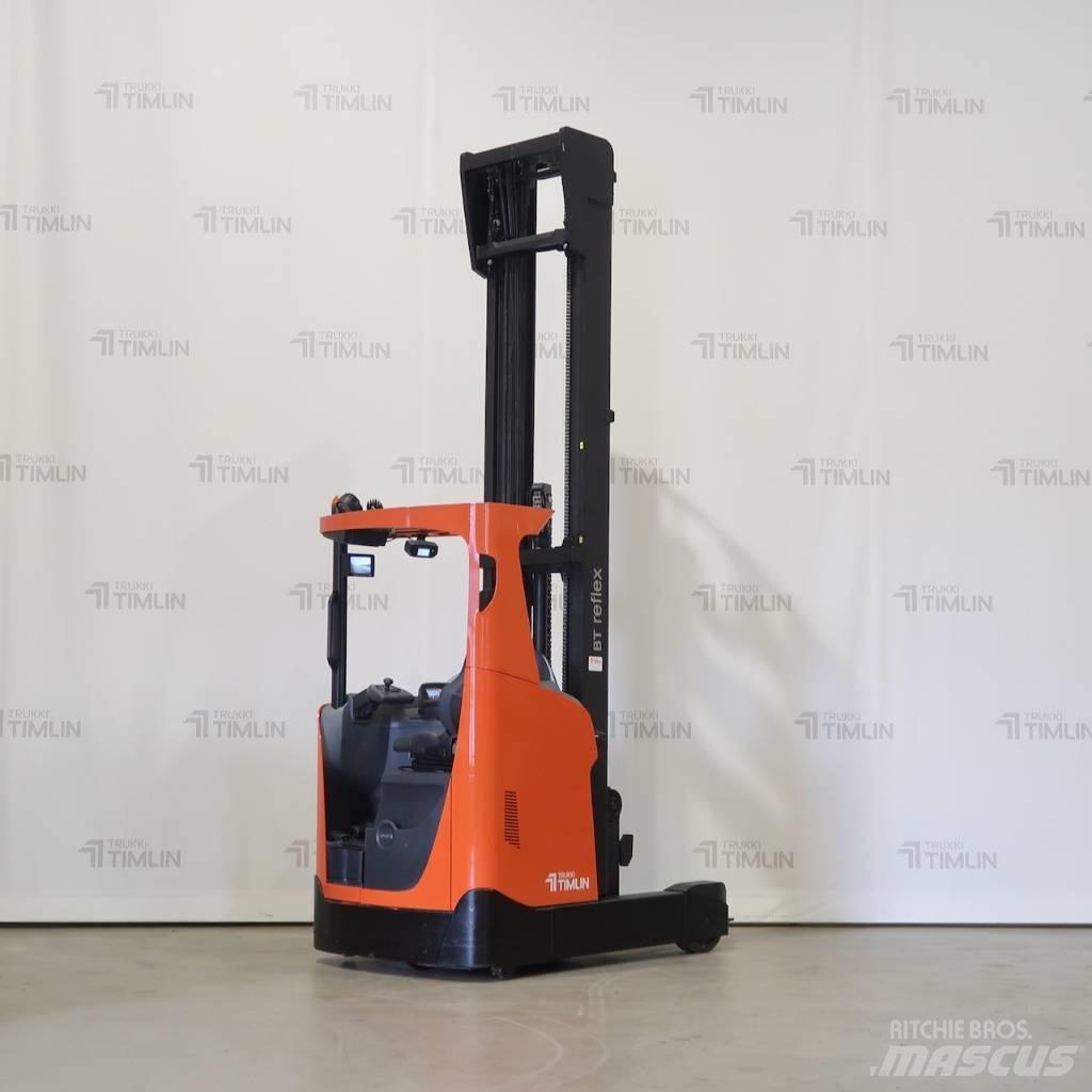 Toyota RRE200HC Reach truck - depo içi istif araçları