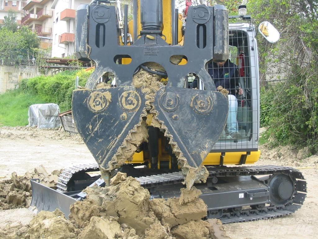 Tescar CF3 DW Titreşimli kazık çakıcıları