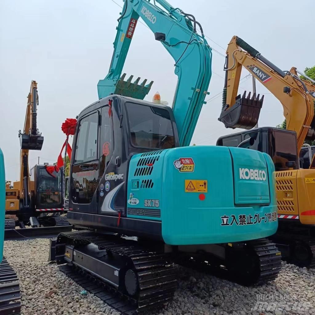 Kobelco SK 75 Paletli ekskavatörler