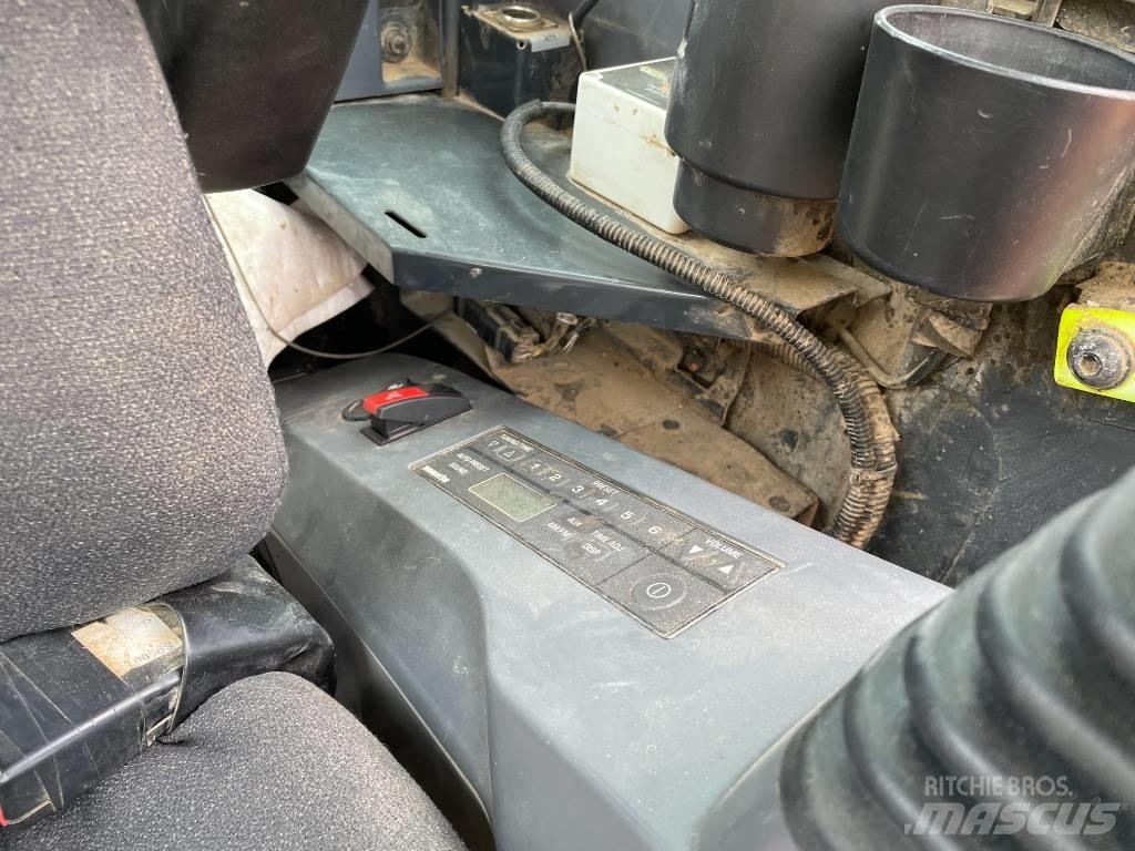 Komatsu PC 138 Paletli ekskavatörler