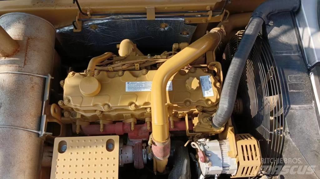 CAT 330D2L Paletli ekskavatörler