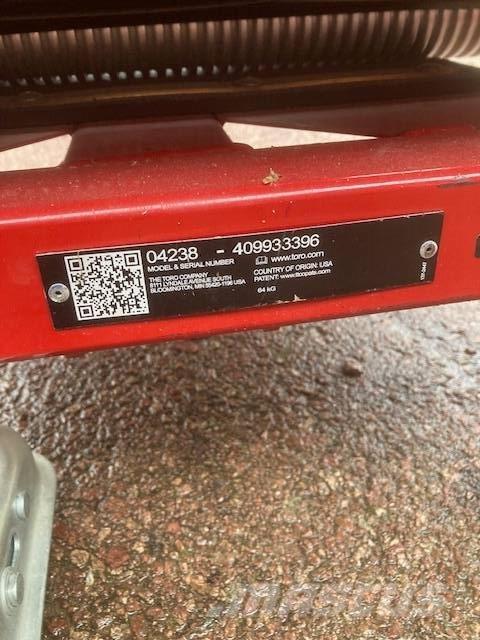 Toro 1021 Arkasından yürünen çim biçme makineleri