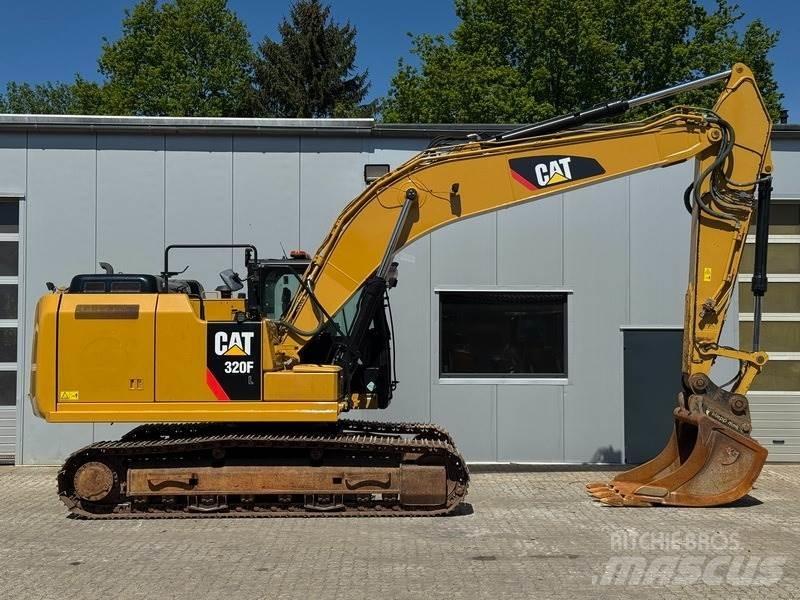 CAT 320 FL Paletli ekskavatörler