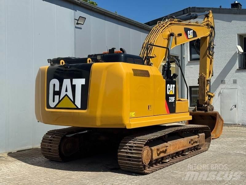 CAT 320 FL Paletli ekskavatörler