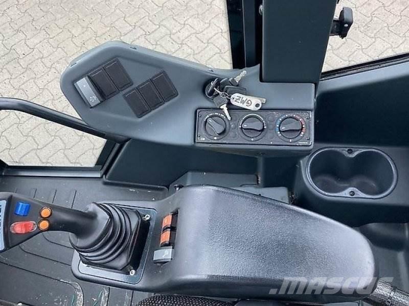 Schäffer 6680T Teleskopik yükleyiciler