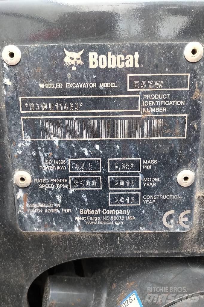 Bobcat W57 Lastik tekerli ekskavatörler