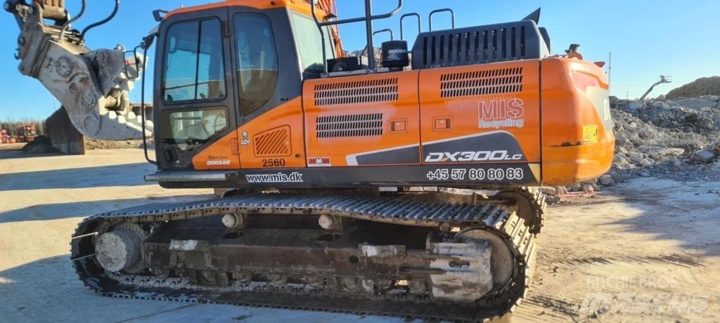 Doosan DX 300 lc 5 Paletli ekskavatörler