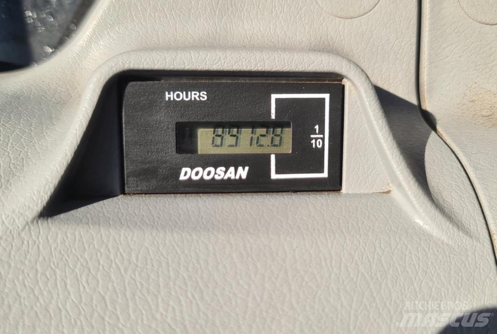 Doosan DX 300 lc 5 Paletli ekskavatörler
