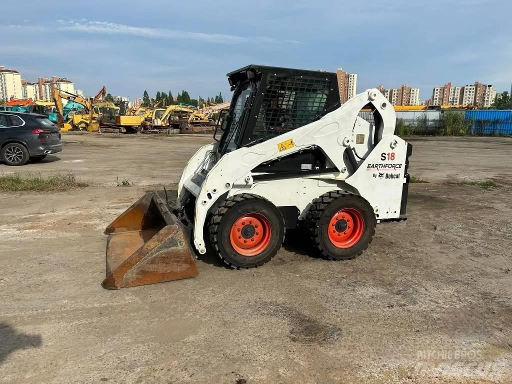 Bobcat S18 Skid steer loderler