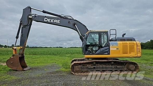 John Deere 210G LC Paletli ekskavatörler
