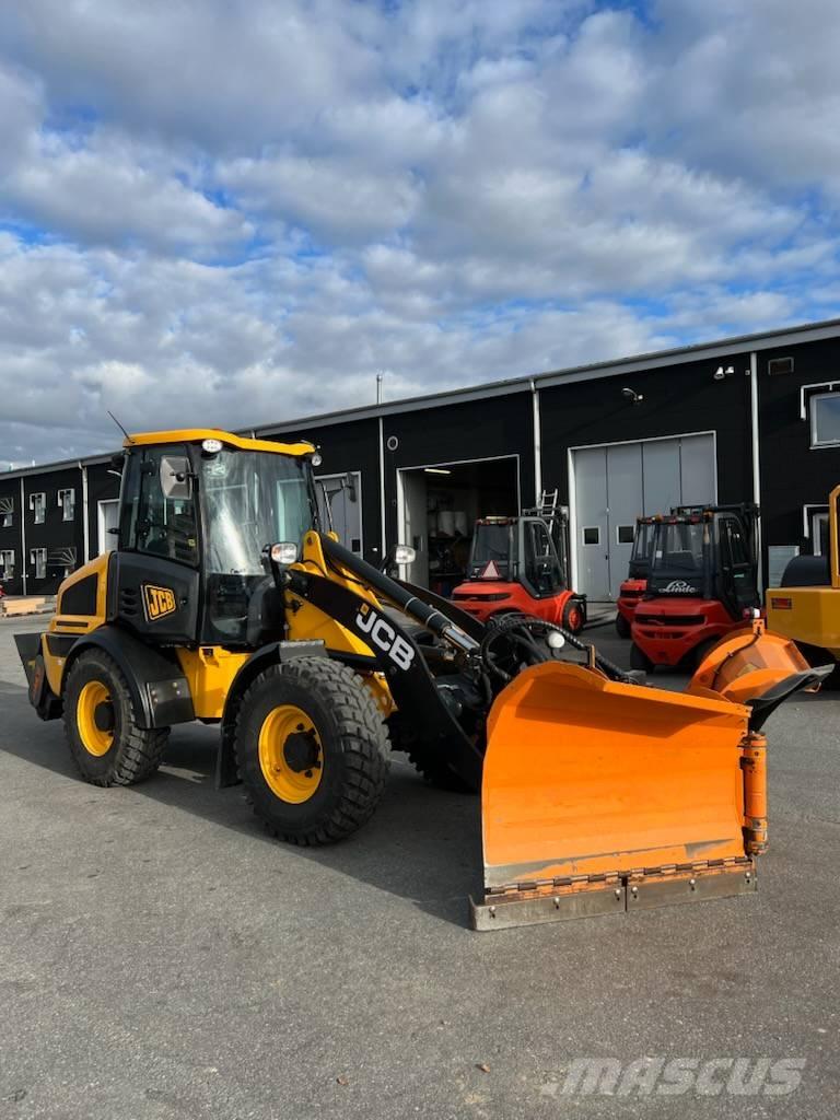 JCB 409 Tekerlekli yükleyiciler