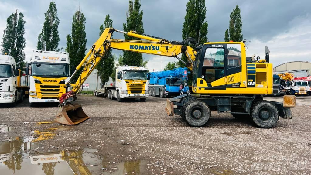 Komatsu PW 158 Lastik tekerli ekskavatörler