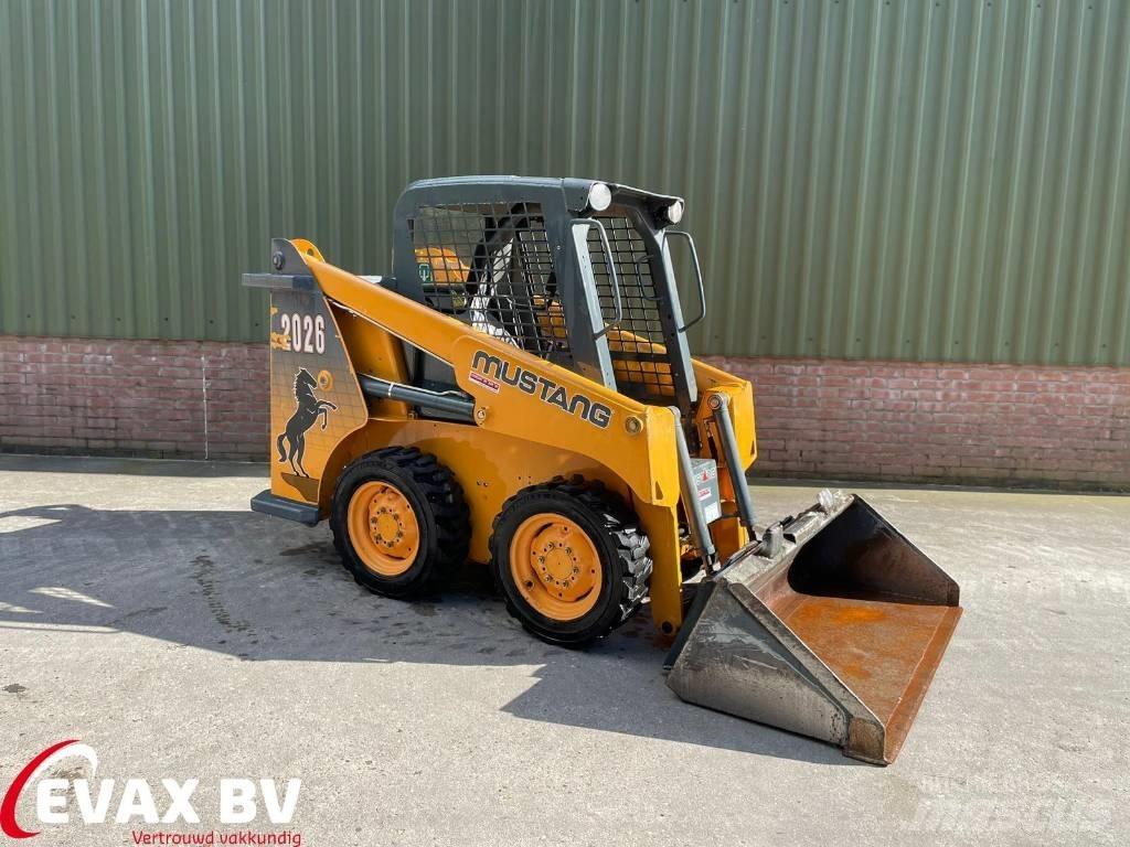 Mustang 2026 Skid steer loderler
