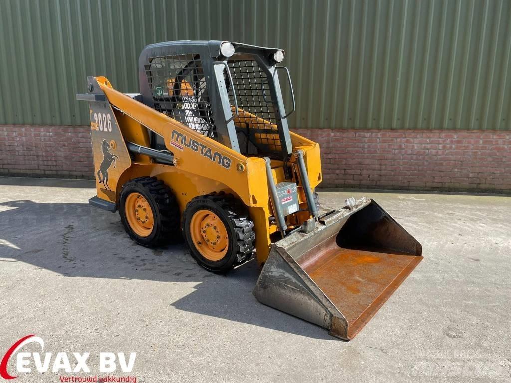Mustang 2026 Skid steer loderler