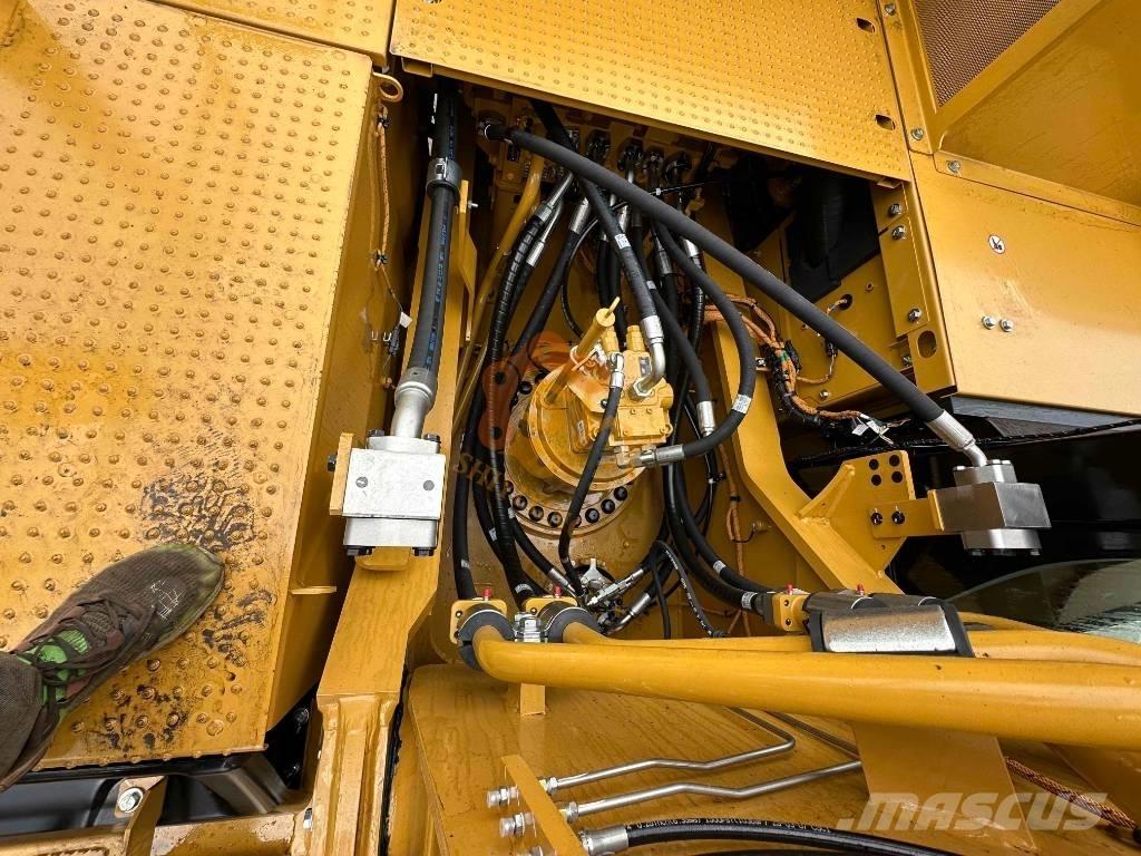CAT 336 NEXT GEN Paletli ekskavatörler