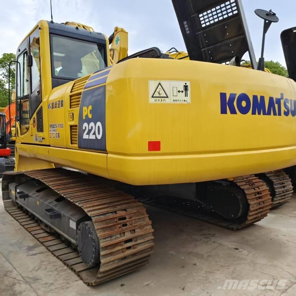 Komatsu PC 220-8 Paletli ekskavatörler