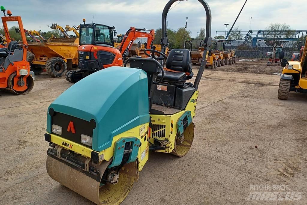 Ammann APX12 Çift tamburlu silindirler