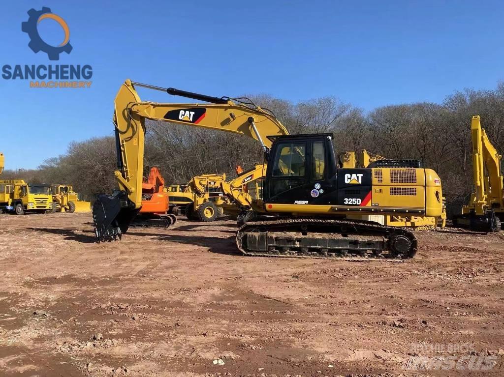 CAT 325 D Paletli ekskavatörler