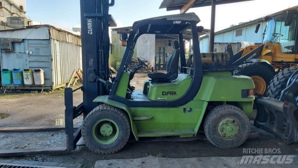 Clark CMP75 Diger