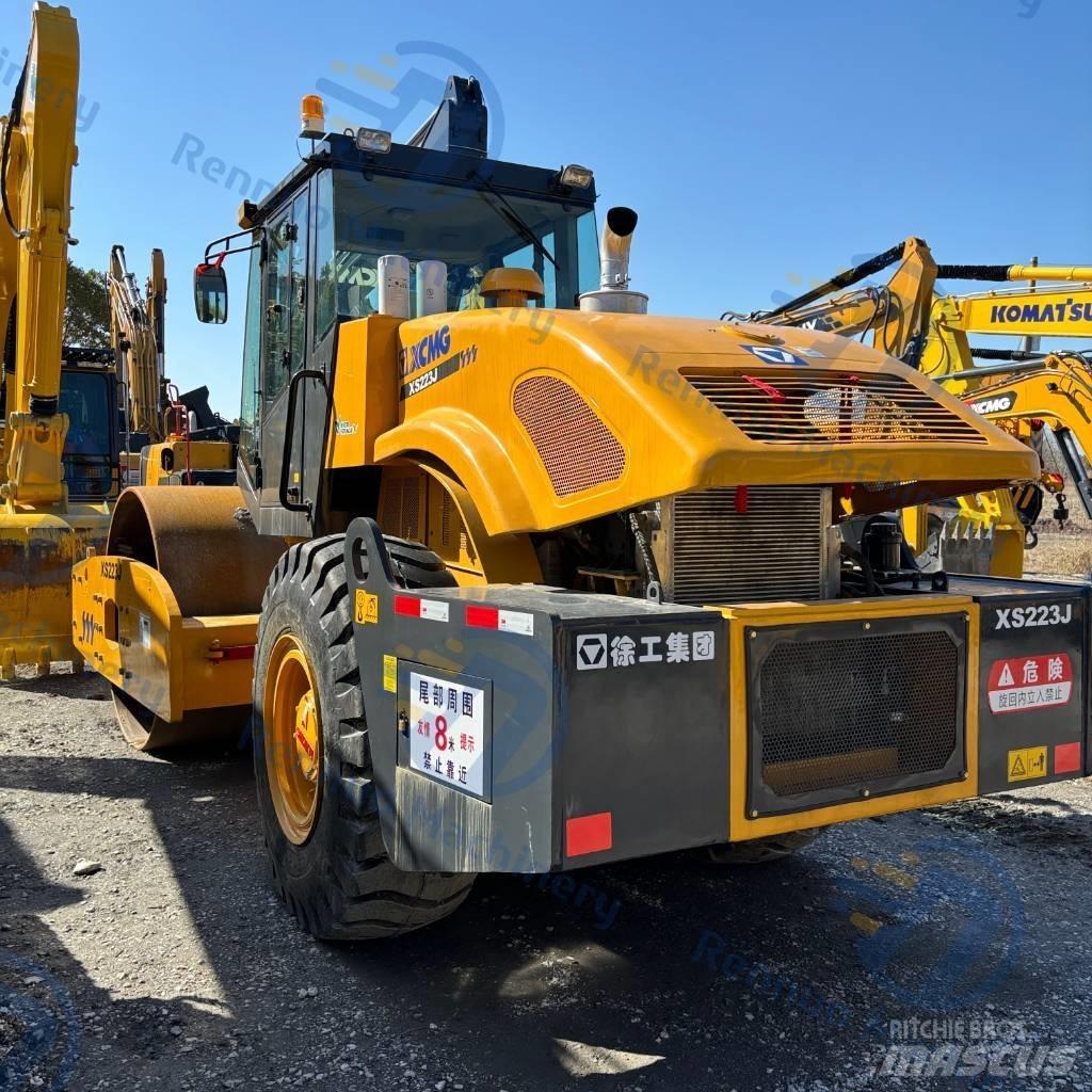 XCMG XS223J Tek tamburlu silindirler