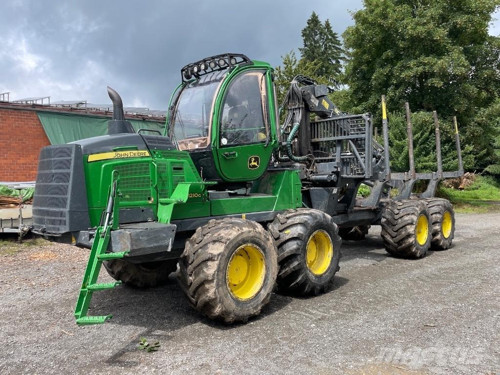 John Deere 1210 G Tomruk yükleyici traktörler