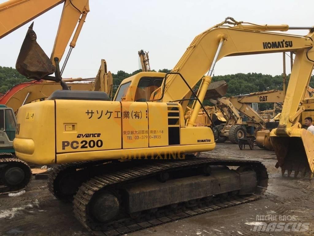Komatsu PC 200 Paletli ekskavatörler