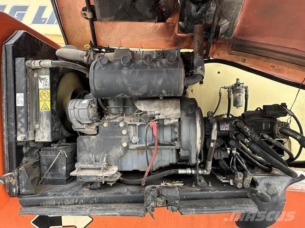 JLG 800AJ Körüklü personel platformları