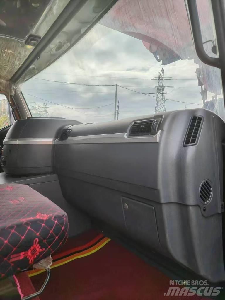 Sany STC1300C8 Yol-Arazi Tipi Vinçler (AT)