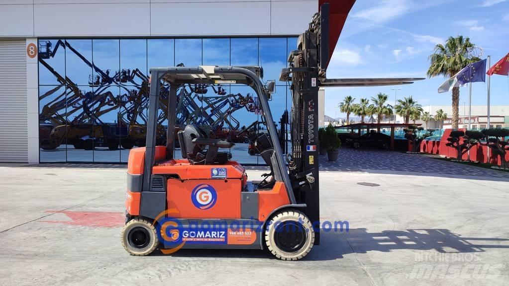 Toyota 7 FBM 30 Elektrikli forkliftler