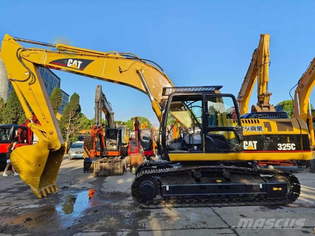 CAT 325 C Paletli ekskavatörler