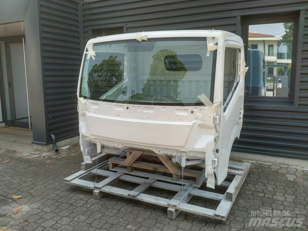 Renault Maxity Kabinler