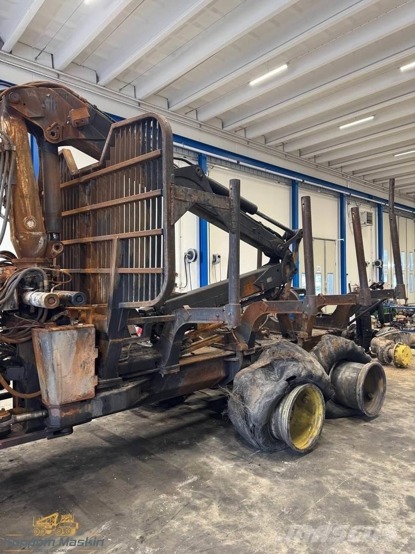 John Deere 1010E Tomruk yükleyici traktörler