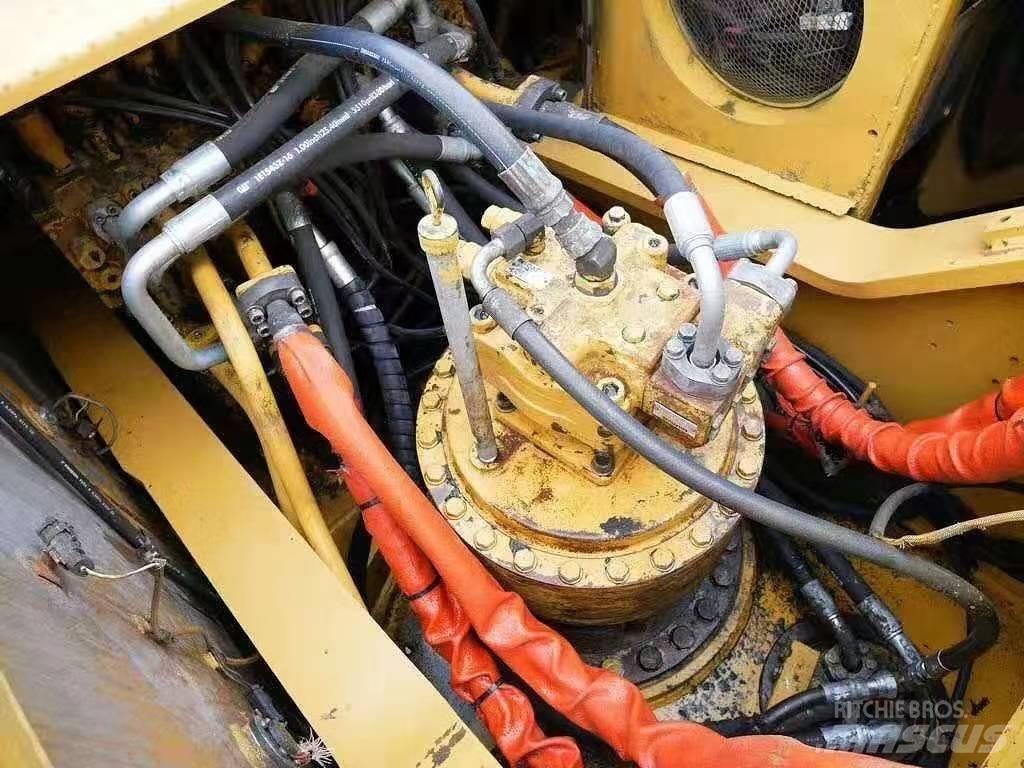 CAT 330 D Paletli ekskavatörler